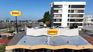 denny’s-closing-150-restaurants-over-next-year,-reducing-menu