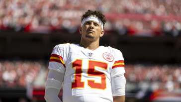 fantasy-football-panic-meter:-will-deandre-hopkins-trade-make-patrick-mahomes-startable-again?