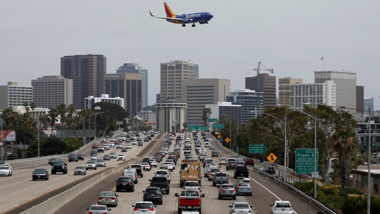 trucking-groups,-farmers-file-opening-brief-in-lawsuit-against-epa:-‘unworkable-mandate’