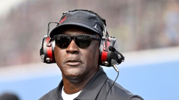 what-michael-jordan-is-like-as-a-nascar-boss,-according-to-his-star-driver