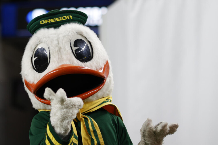 colts’-tyquan-lewis-pays-off-ohio-state-oregon-bet-with-deforest-buckner-by-wearing-duck-costume