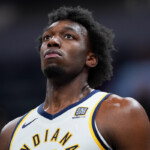 former-no.-2-pick-james-wiseman-leaves-pacers-debut-on-opening-night-with-non-contact-calf-injury