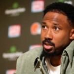 browns-star-myles-garrett-sticks-up-for-embattled-deshaun-watson-after-qb’s-season-ending-injury