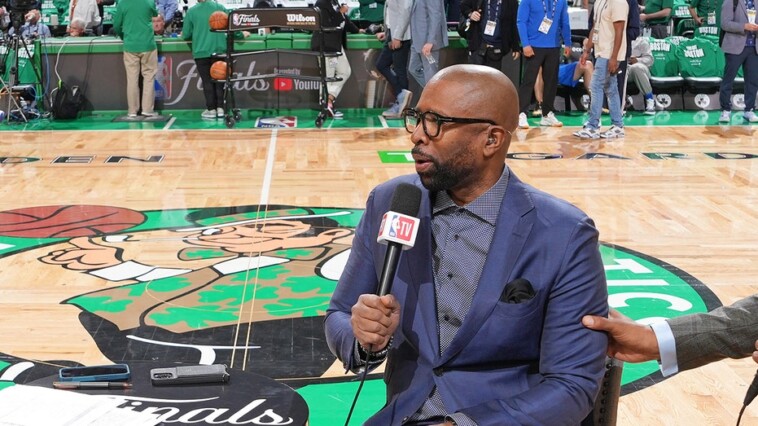 ‘nba-on-tnt’-analyst-kenny-‘the-jet’-smith-makes-mvp-pick,-discusses-celtics’-and-knicks’-title-chances