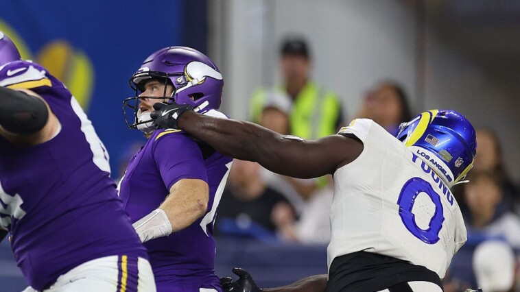 ref:-couldn’t-see-apparent-face-mask-on-darnold