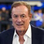 al-michaels-graphic-during-nfl-game-highlights-his-hatred-of-food-group:-‘no-veggies,-baby’