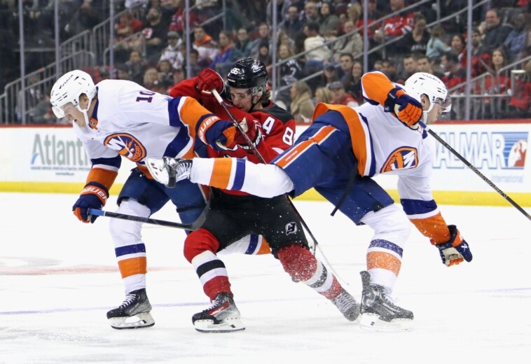 alexander-romanov-forced-devils-to-notice-him-in-one-unstoppable-islanders-period