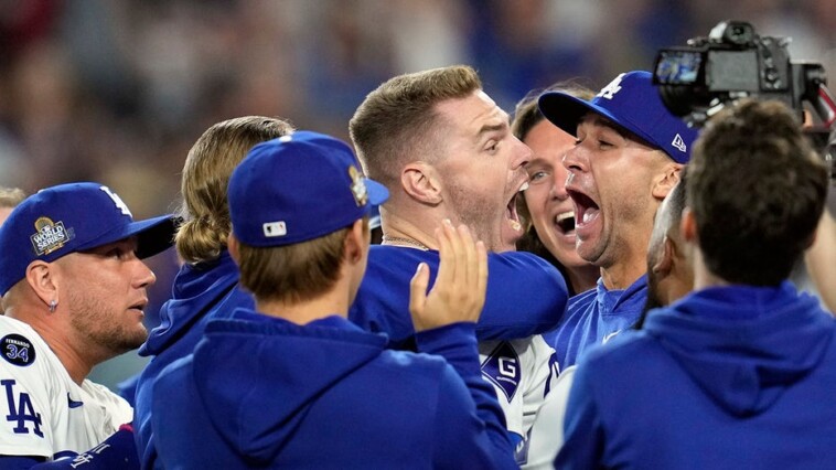 freddie-freeman’s-walk-off-grand-slam-gives-dodgers-game-1-world-series-win-vs.-yankees