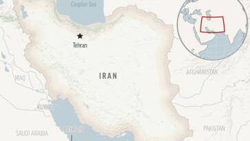 10-iranian-police-officers-killed-in-jihadist-terror-attack