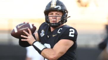 college-football-live-scores,-updates:-texas-at-vanderbilt,-missouri-at-alabama-and-more