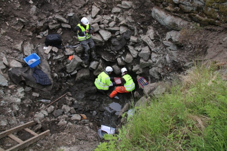 norwegian-scientists-uncover-disturbing-details-about-800-year-old-corpse-dumped-in-castle-well