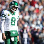 desperate-jets,-aaron-rodgers-comes-up-short-against-patriots-team-down-drake-maye