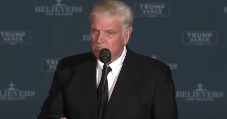 franklin-graham-delivers-crucial-election-message-at-trump-event:-‘the-only-hope-for-this-country-is-god’