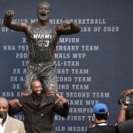 heat-unveil-statue-of-wade-outside-team’s-arena