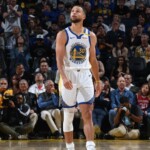 dubs’-curry-limps-off-with-ankle-sprain;-mri-next