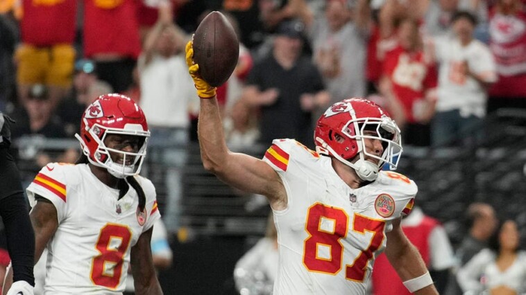 travis-kelce-scores-first-regular-season-td-in-nearly-a-year,-helps-chiefs-maintain-undefeated-record