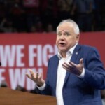 ‘this-guy-was-a-coach?!’:-tim-walz-mocked-for-lack-of-football-knowledge-after-playing-madden-against-aoc