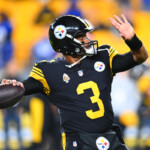 russell-wilson,-steelers-hold-off-giants-to-win-a-monday-night-slog