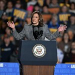 kamala-harris-silences-raucous-michigan-rally-goers-with-bizarre-request:-‘shout-your-own-name’