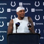 colts-captain-‘had-a-conversation’-with-anthony-richardson-after-‘tired’-qb-pulled-himself-from-game