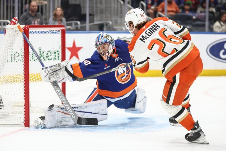 islanders-lacking-in-urgency-in-perturbing-loss-to-ducks