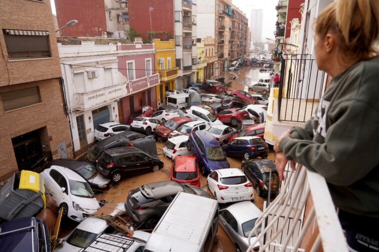 at-least-52-people-have-died-in-flash-flooding-in-spain’s-valencia