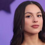 olivia-rodrigo-says-she-was-detained-and-interrogated-by-border-control