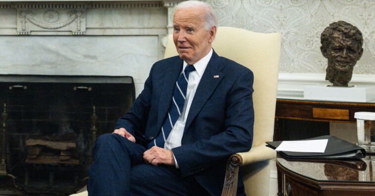 biden’s-attempt-to-clarify-his-‘garbage’-comment-might-have-made-things-worse