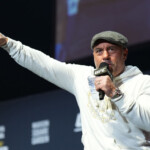 ‘i-gave-them-an-open-invitation’:-rogan-opens-up-more-about-potential-kamala-interview