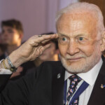 buzz-aldrin-endorses-trump-for-president