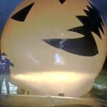 ohio-officer-‘attacked’-by-giant-runaway-pumpkin-—-months-after-turkeys-chased-him-down-during-traffic-stop-in-viral-video