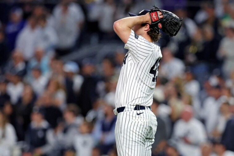 derek-jeter-hasn’t-seen-anything-like-this-yankees-world-series-meltdown