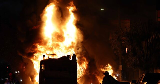 looting,-vandalism-in-downtown-la.-after-dodgers-win-world-series