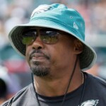 nfl-legend-brian-dawkins-reflects-on-marching-in-5k-with-us-veterans-for-suicide-prevention:-‘honor-for-me’