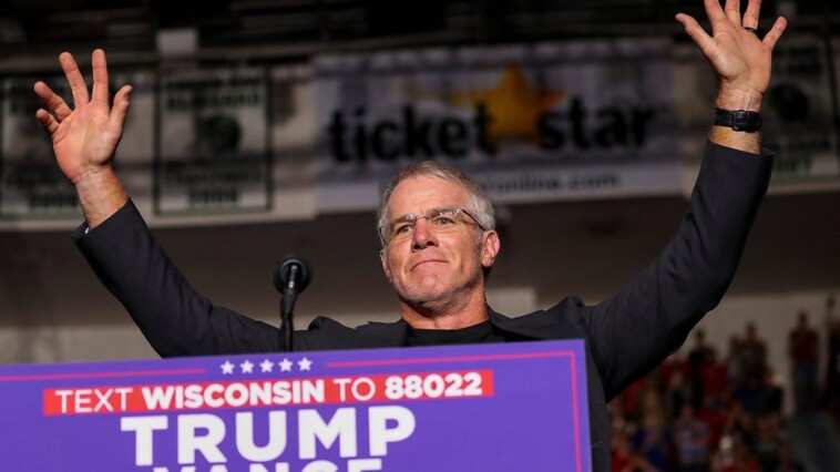 brett-favre-likens-donald-trump-as-president-to-packers:-‘a-winner’