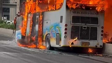 school-bus-catches-fire-outside-bangkok,-25-on-board-are-feared-dead:-government