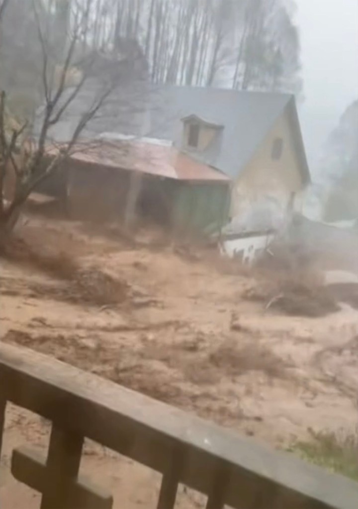 horrifying-video-shows-mudslide-tear-through-nc-home-during-deadly-hurricane-helene:-‘everything’s-gone,-it’s-all-gone’