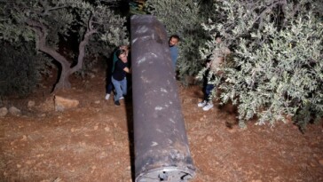 iran’s-missile-strike-on-israel-has-left-just-one-dead-so-far-—-a-palestinian-man-hit-by-shrapnel