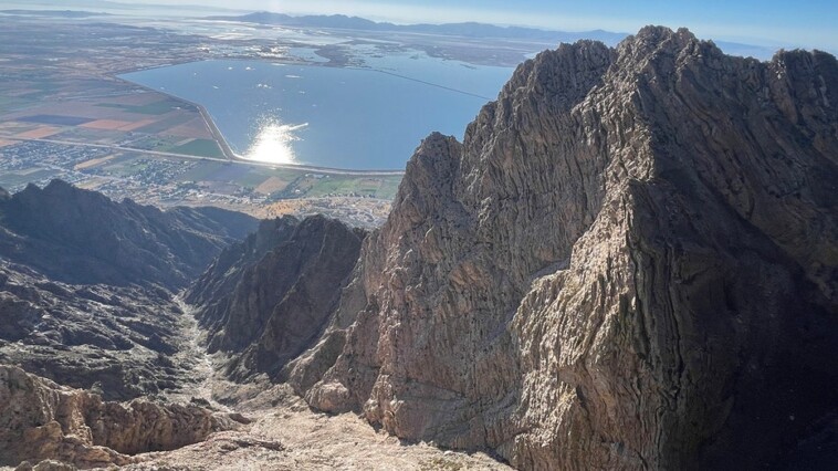 experienced-base-jumper-dies-near-utah-peak,-sheriff-says