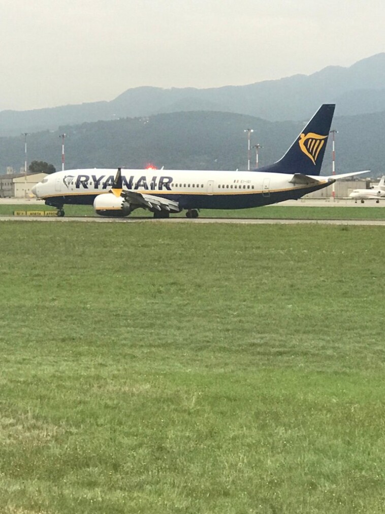 ryanair-plane-tires-explode-during-landing-at-milan-airport:-‘you-could-smell-the-burning-rubber’