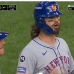 jesse-winker,-willy-adames-jaw-at-each-other-in-intense-mets-brewers-wild-card-moment