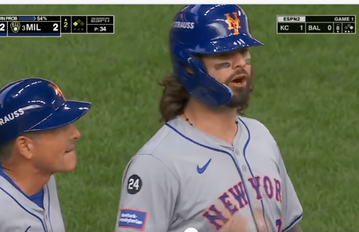 jesse-winker,-willy-adames-jaw-at-each-other-in-intense-mets-brewers-wild-card-moment