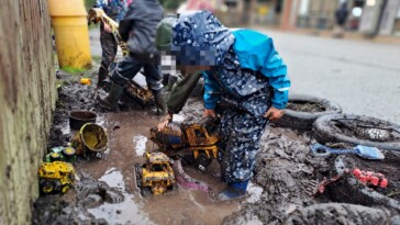 school-apologizes-to-parents-after-opening-‘muddy-play-area’-—-which-left-dirty-kids-coming-home