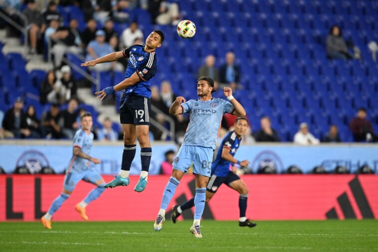 nycfc-match-stopped-after-fans-allegedly-chant-homophobic-slur-at-fc-cincinnati-player