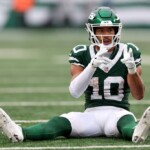 jets’-allen-lazard-ready-to-fight-back-against-nfl-if-fined-for-finger-guns-celebration