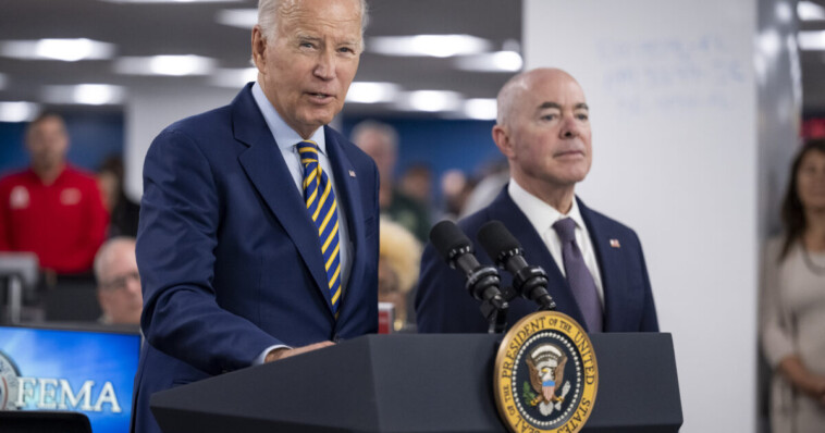 bill-melugin-on-new-dhs-report:-biden-officials-do-not-track-illegal-aliens-who-enter-the-us-without-ids-–-not-sure-who-they-are-–-but-allow-them-to-travel-on-planes