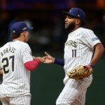 mlb-wild-card-series-game-3:-how-to-watch-milwaukee-vs.-new-york-today,-game-channels-and-more