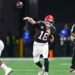 cousins-lets-it-fly,-leads-falcons-in-career-night