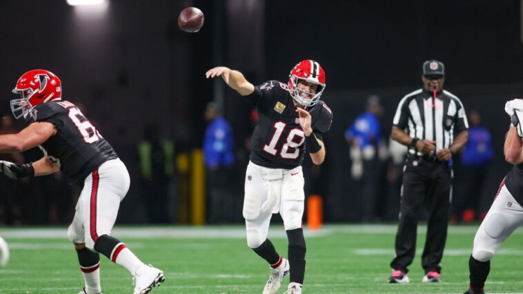 cousins-lets-it-fly,-leads-falcons-in-career-night