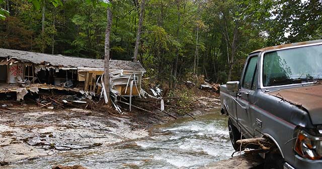 report:-elderly-veteran-clung-to-tree-in-north-carolina-for-‘five-hours’-until-hurricane’s-floodwaters-swept-him-away